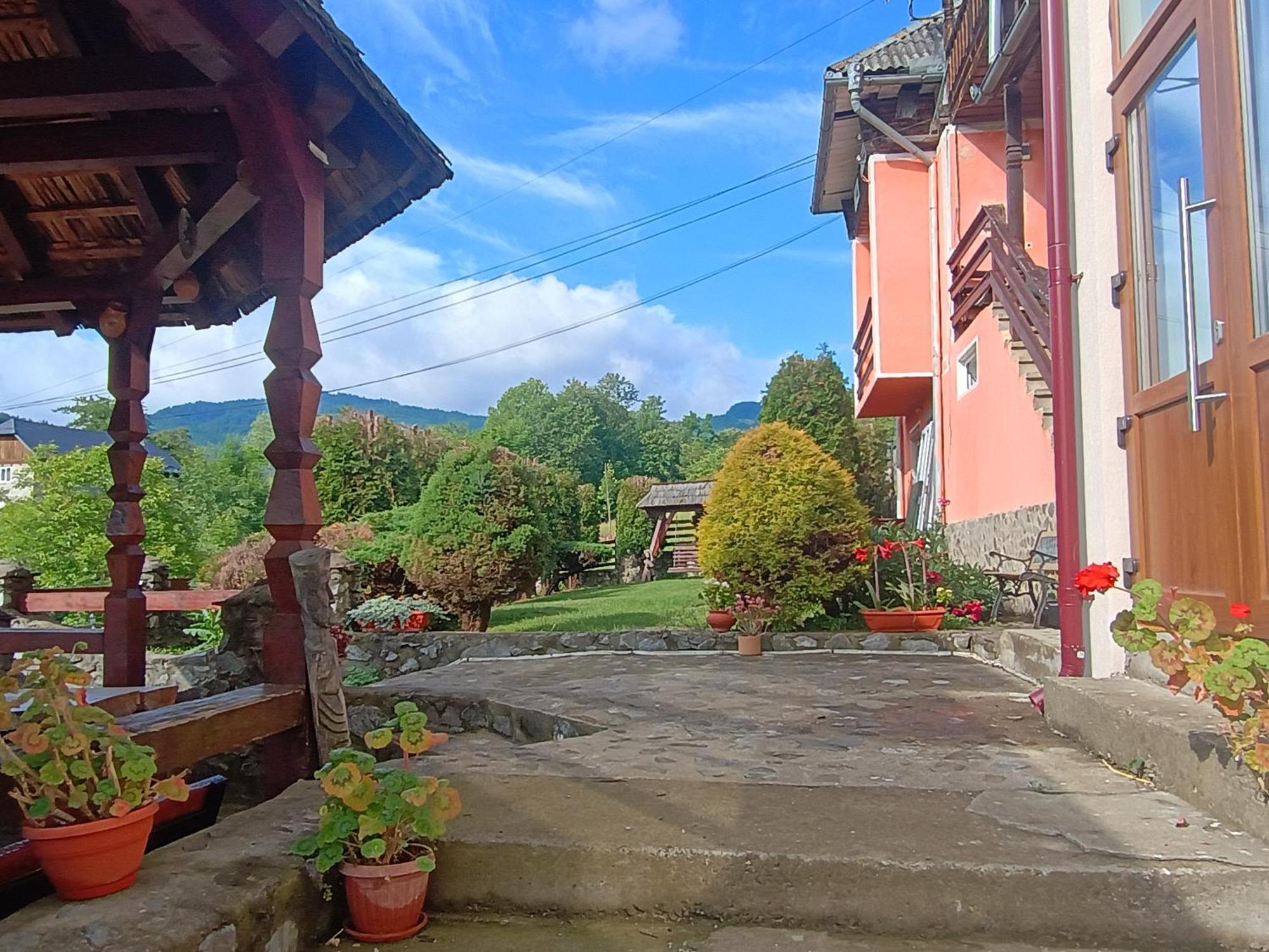 Pensiunea In Poiana Glod  Exterior photo